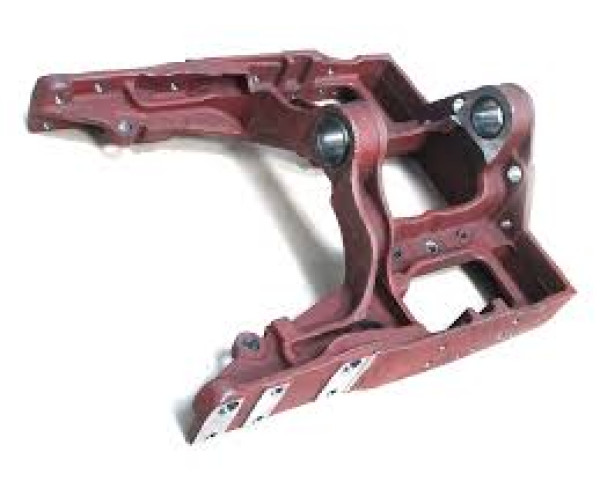 Ремонт полурамы трактора: когда нужен и чем заменить изношенные детали