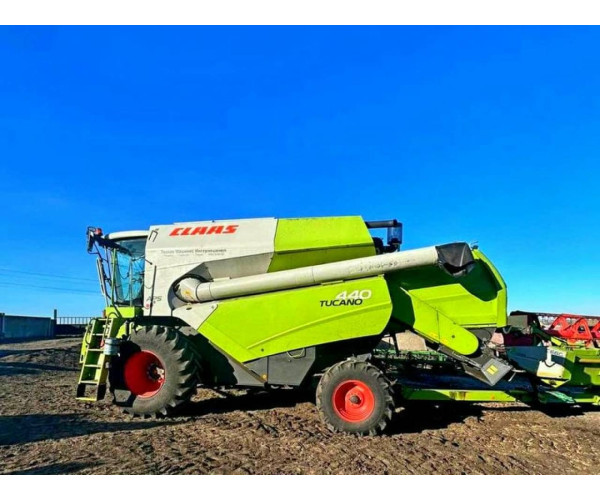 Запчасти для комбайнов Claas Tucano