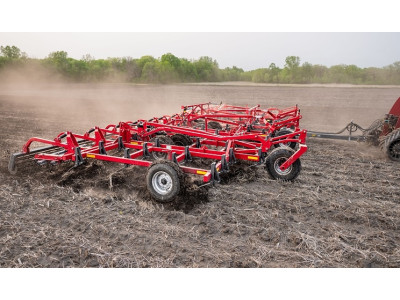 Огляд моделей сільськогосподарської техніки Wil-Rich: особливості та переваги